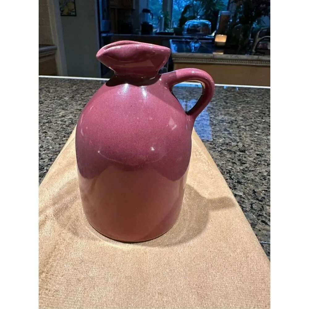 Mauve jug